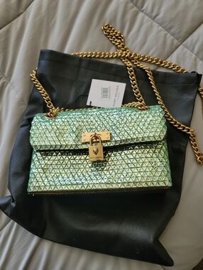 ⭐Kurt Geiger London “Brixton” Metallic Green Shoulder Bag — NWT